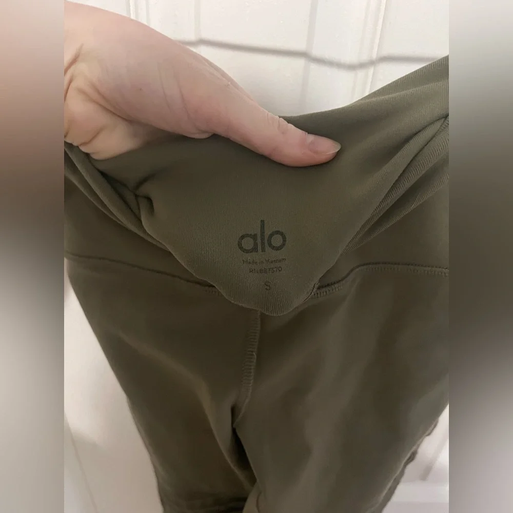 Alo Yoga Moto Legging Olive Green Size Small
